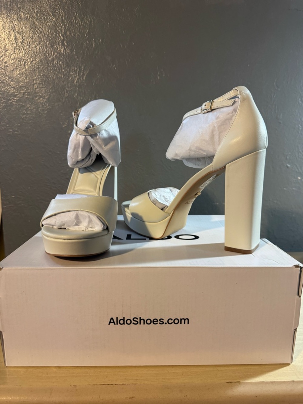 ALDO ENAEGYN2.0 Cream Platform Ankle-Strap Block Heels Size 9